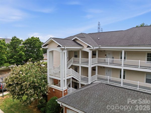 8751 Coralbell Lane , Charlotte, NC 28213