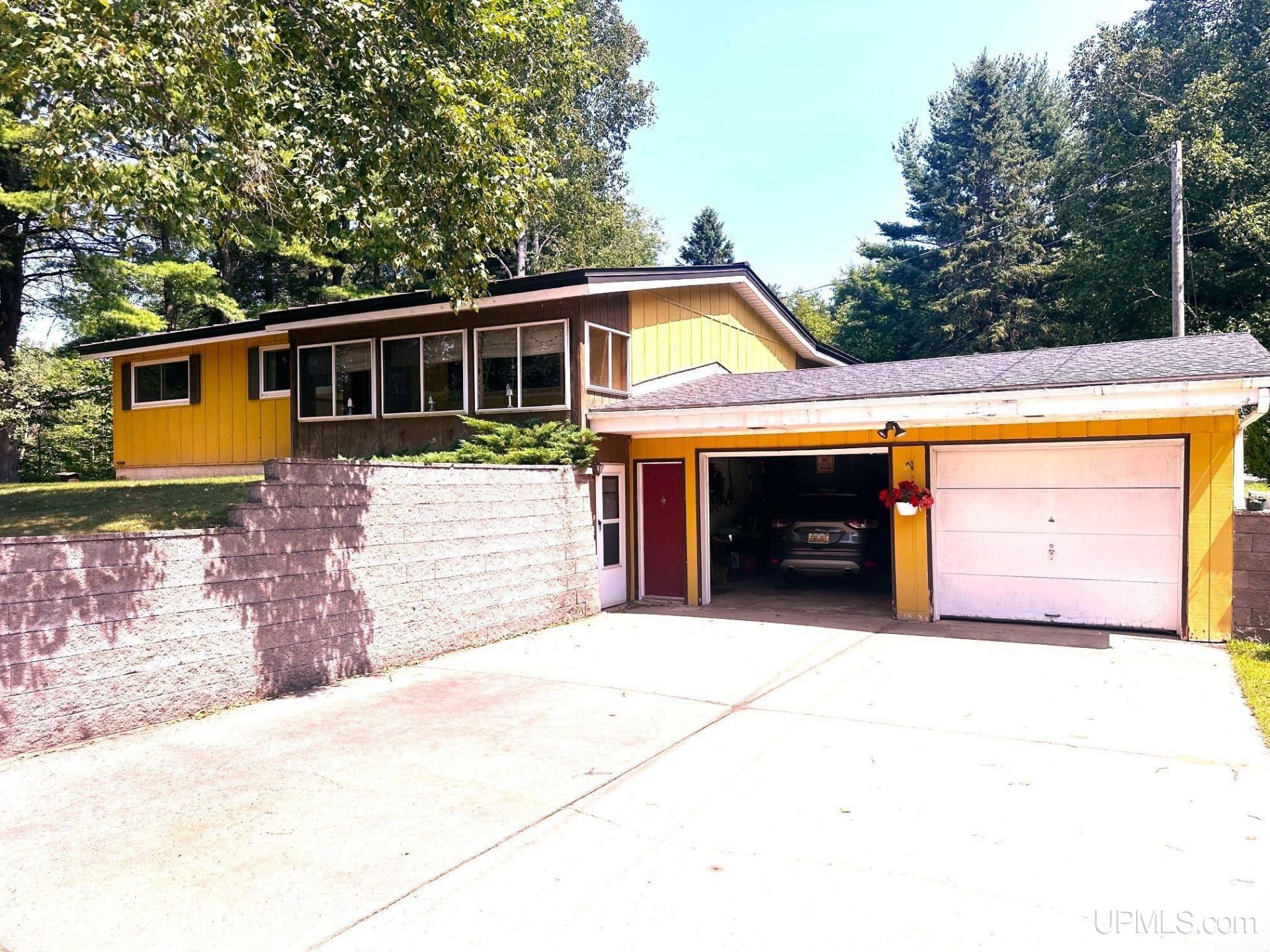 230 Yelle Road, Sands Twp, MI 49841 Main Photo