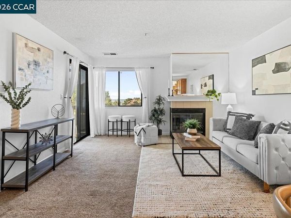 720 Live Oak Ln, Pinole, CA 94564
