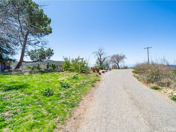 13557 Mile High Ranch, Oak Glen, CA 92399