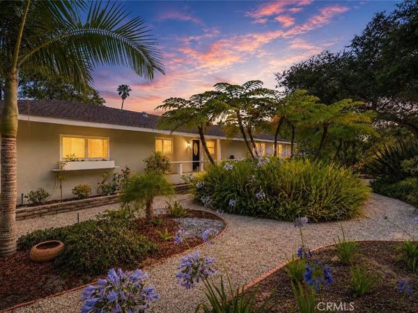 56 La Vuelta, Montecito, CA 93108