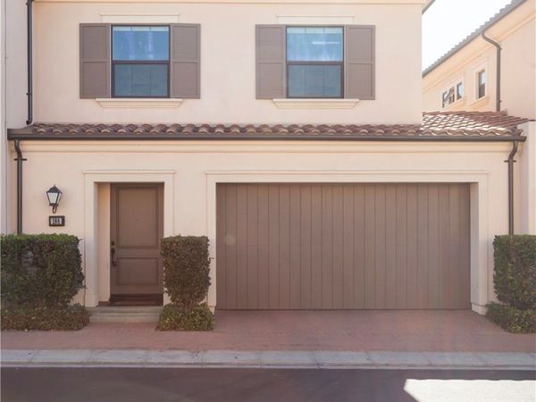 188 Crescent Moon, Irvine, CA 92602
