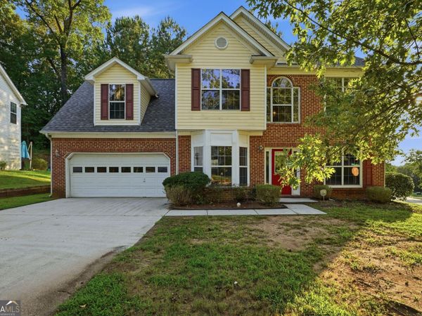 2470 Miller Oaks Circle, Decatur, GA 30035