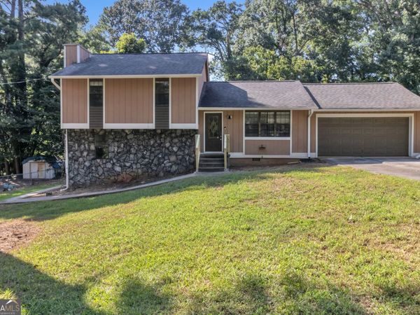 631 Brighton Drive NW, Lawrenceville, GA 30043