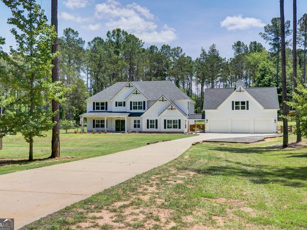 695 Dead Oak Road, Senoia, GA 30276