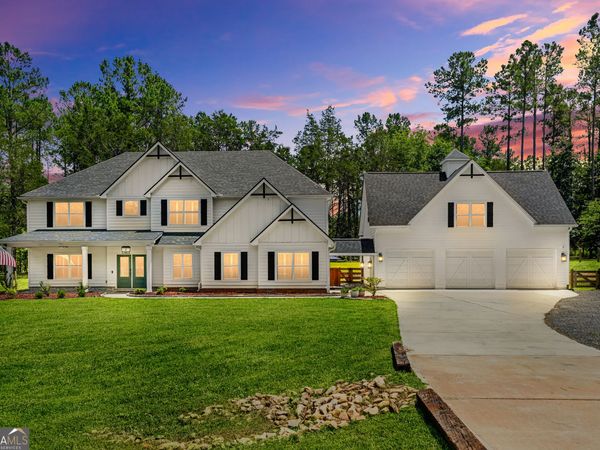 695 Dead Oak Road, Senoia, GA 30276