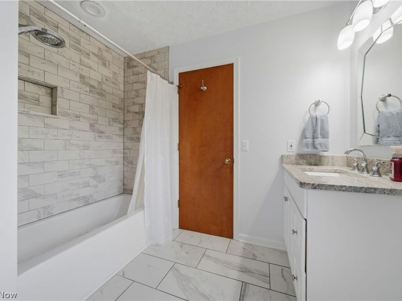 1068 Shelview Circle NW, Uniontown, OH 44685 Photo 22