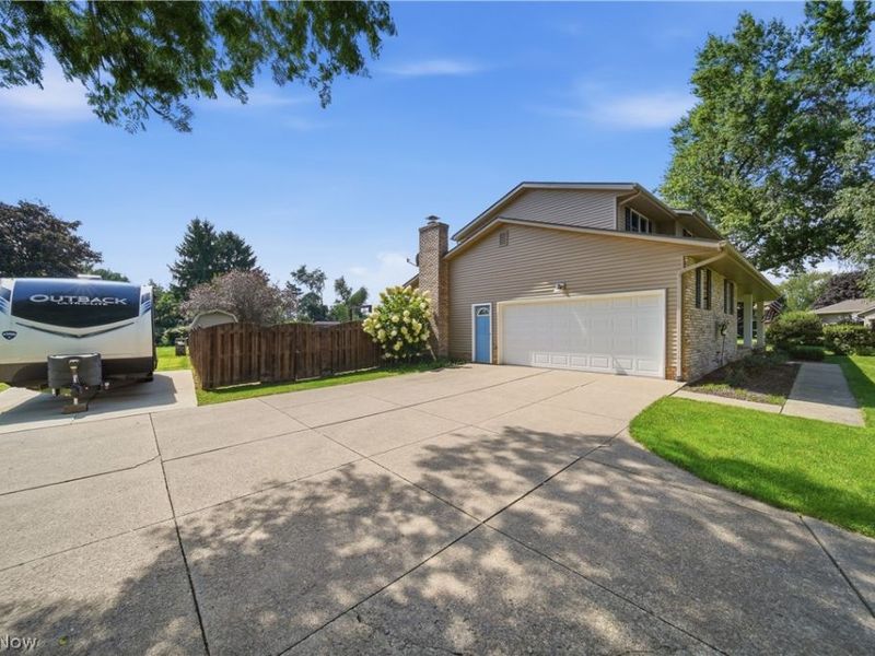 1068 Shelview Circle NW, Uniontown, OH 44685 Photo 35