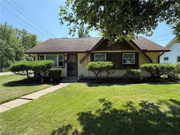 4368 Brockley Avenue, Sheffield Lake, OH 44054