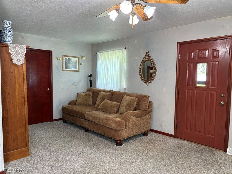 4368 Brockley Avenue, Sheffield Lake, OH 44054 Photo 3