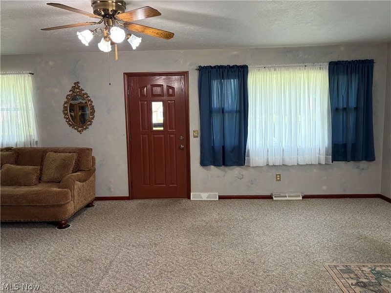 4368 Brockley Avenue, Sheffield Lake, OH 44054 Photo 5