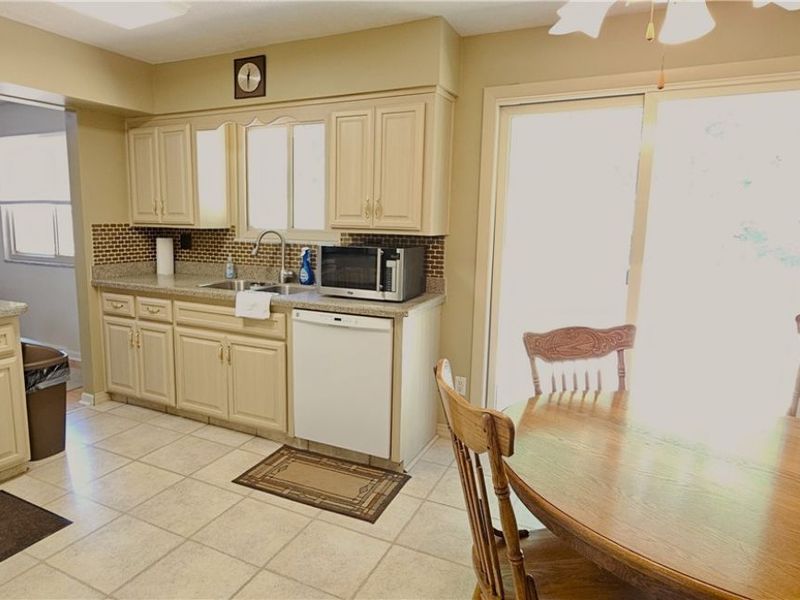 5216 Thoreau Drive, Parma, OH 44129 Photo 23