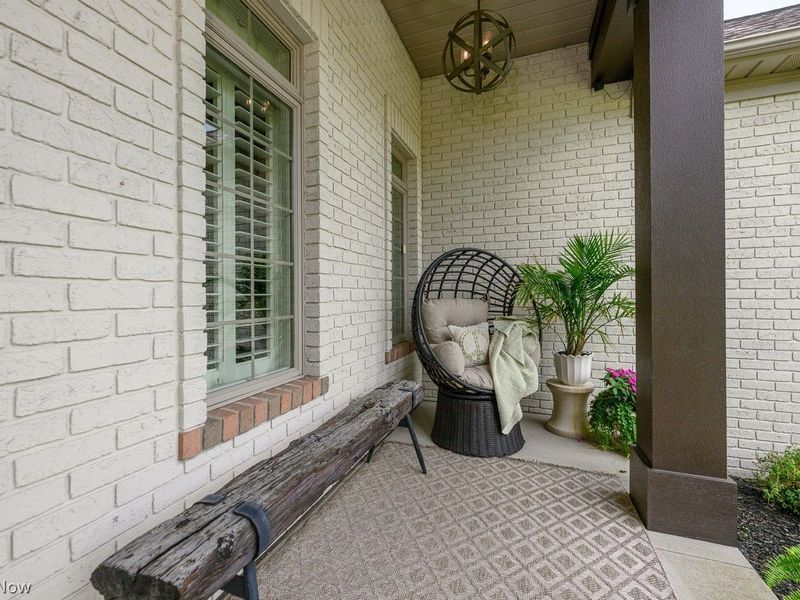 8534 Sweeney Avenue NW, North Canton, OH 44720 Photo 2