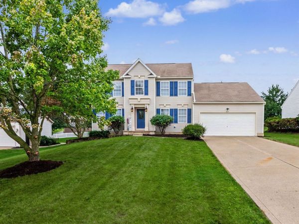 857 Longbrook Drive, Wadsworth, OH 44281