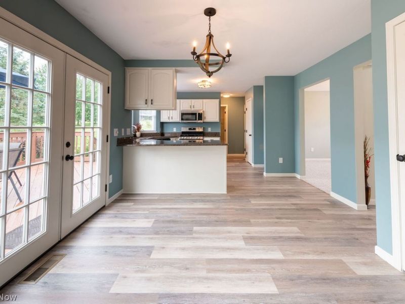 857 Longbrook Drive, Wadsworth, OH 44281 Photo 9