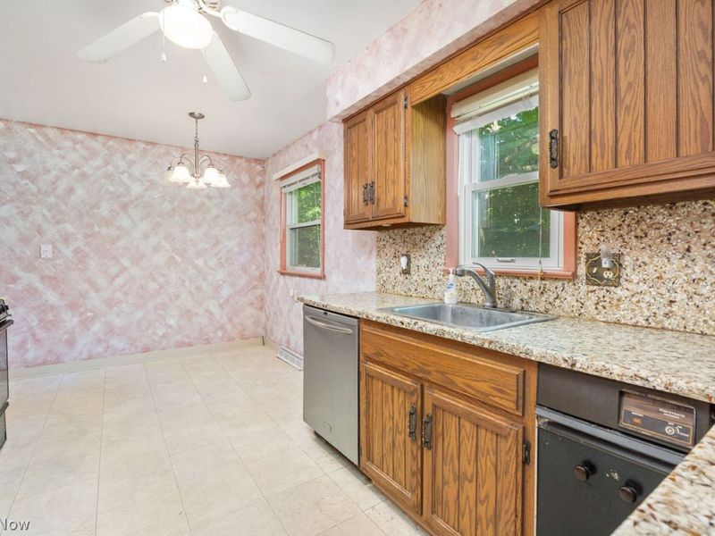8265 Waters Drive, Macedonia, OH 44056 Photo 3