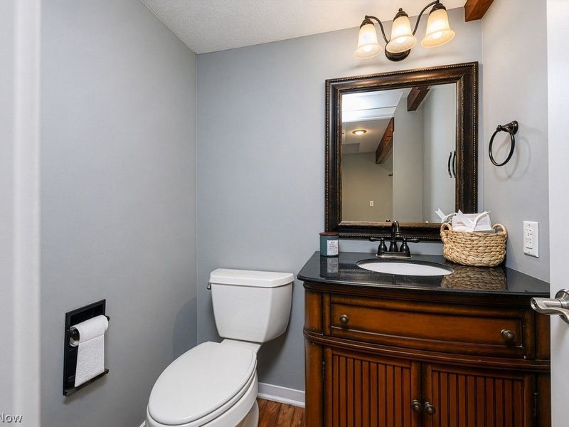 3201 Mariners Island Drive NW, Unit 3G, Canton, OH 44708 Photo 11