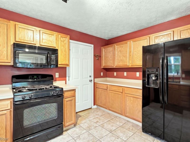 788 Manitou Avenue, Akron, OH 44305 Photo 12