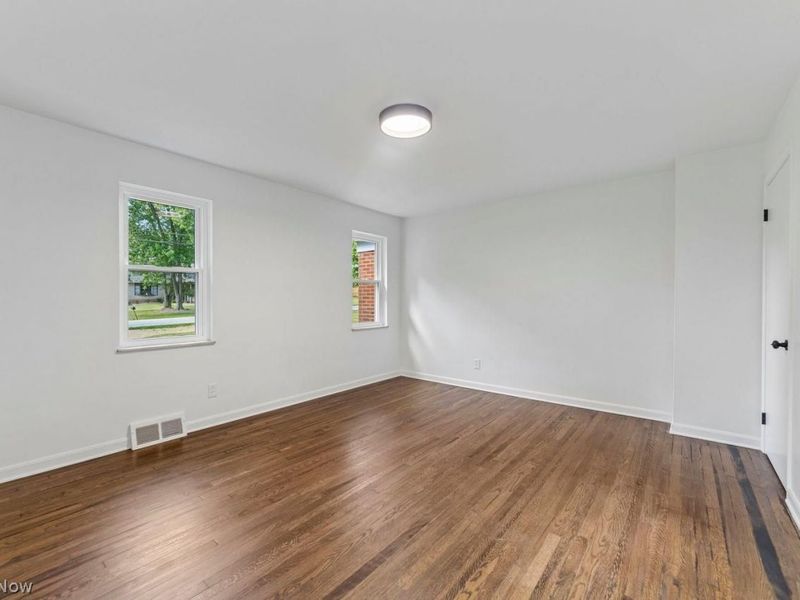 Seven Hills, OH 44131 Photo 24
