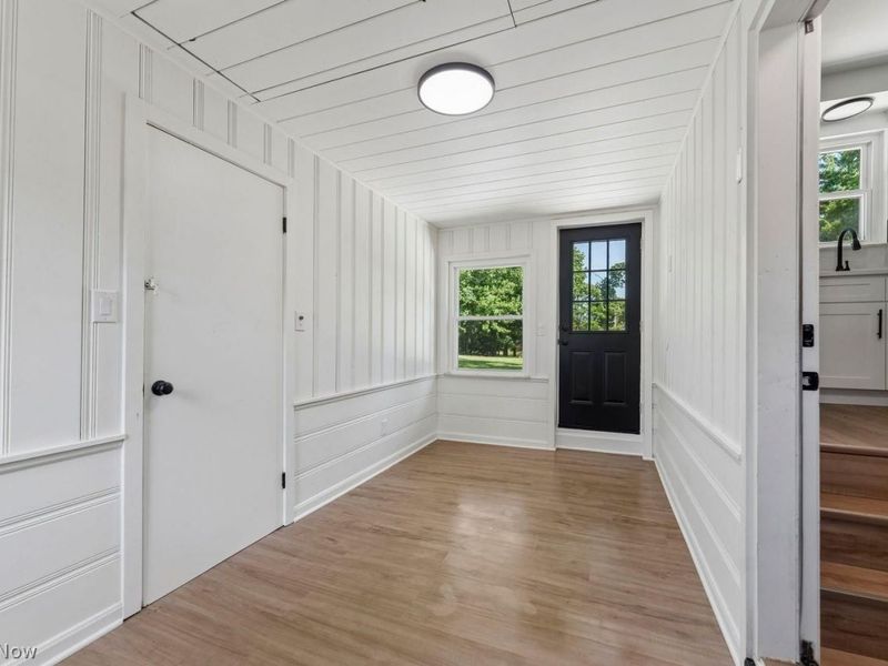 Seven Hills, OH 44131 Photo 27