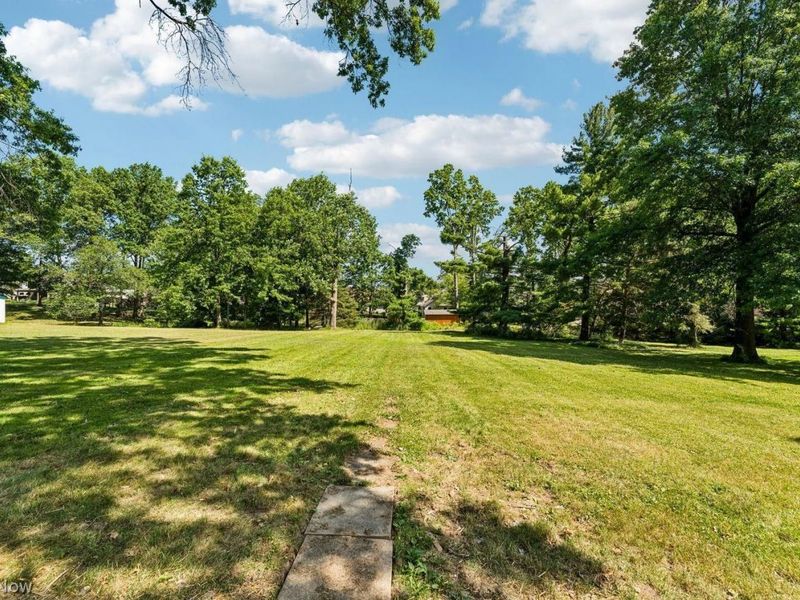 Seven Hills, OH 44131 Photo 40