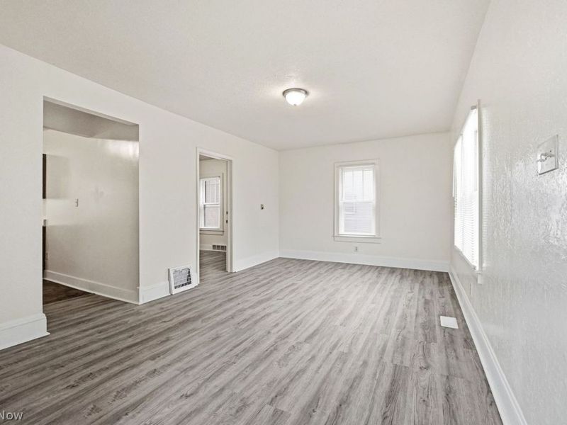 605 Brown Street, Akron, OH 44311 Photo 16
