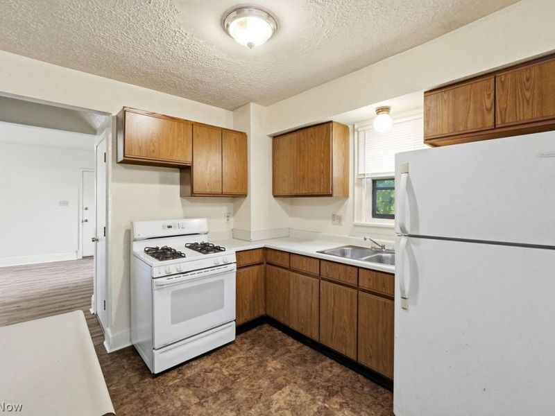 605 Brown Street, Akron, OH 44311 Photo 18