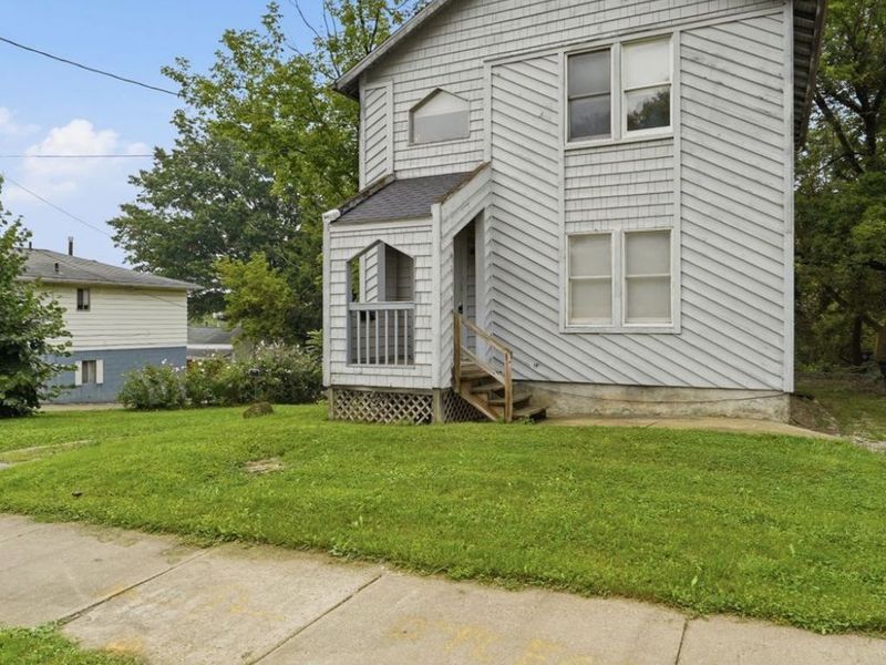 605 Brown Street, Akron, OH 44311 Photo 2