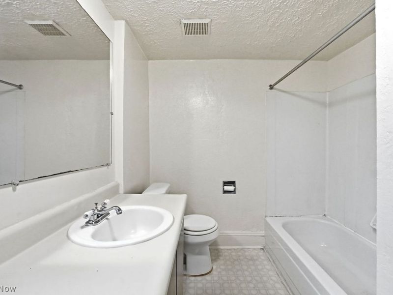 605 Brown Street, Akron, OH 44311 Photo 31