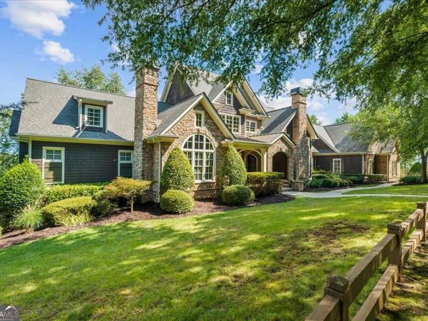 6205 Random Winds Bluff, Gainesville, GA 30506