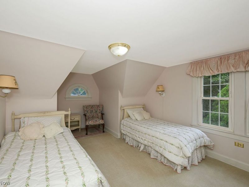 1990 Wiltshire Road, Akron, OH 44313 Photo 21