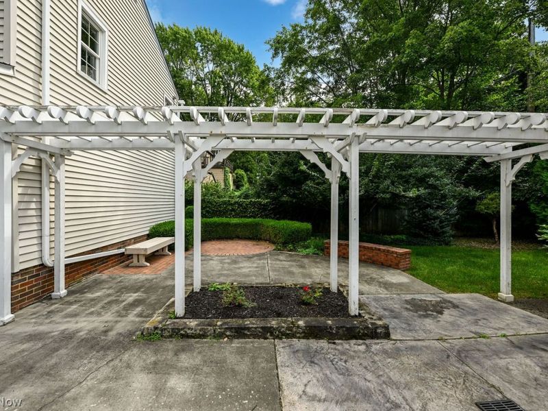 1990 Wiltshire Road, Akron, OH 44313 Photo 33