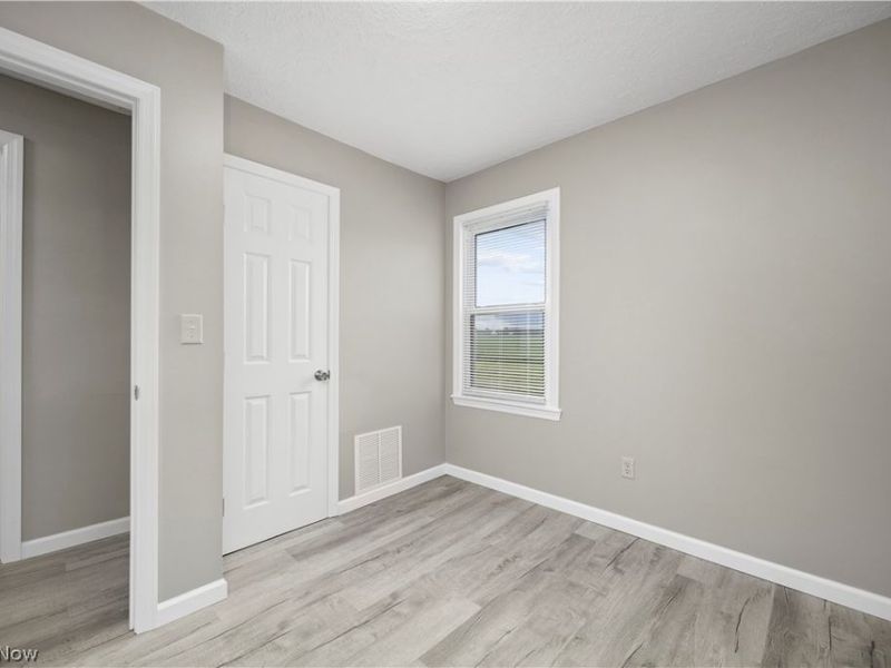6485 Russia Road, South Amherst, OH 44001 Photo 17