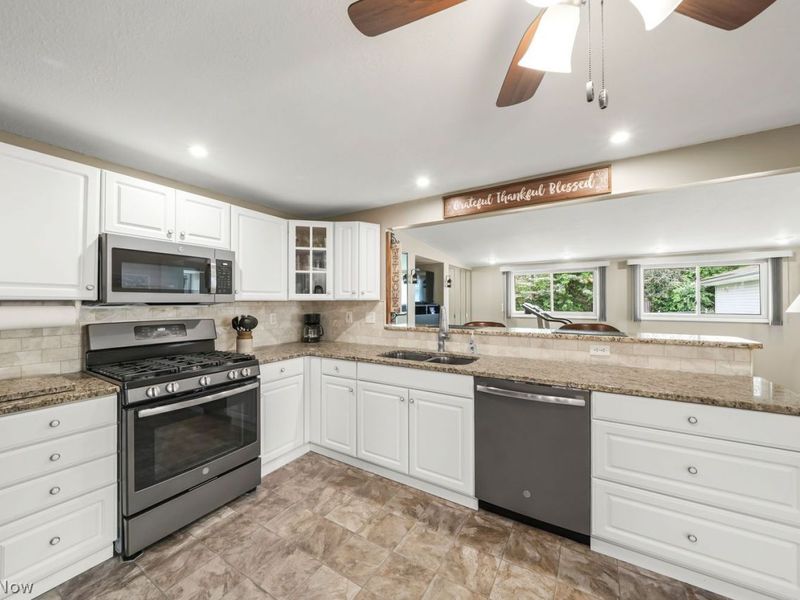 1487 Gillie Drive, Streetsboro, OH 44241 Photo 3