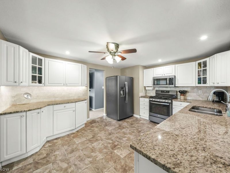 1487 Gillie Drive, Streetsboro, OH 44241 Photo 6