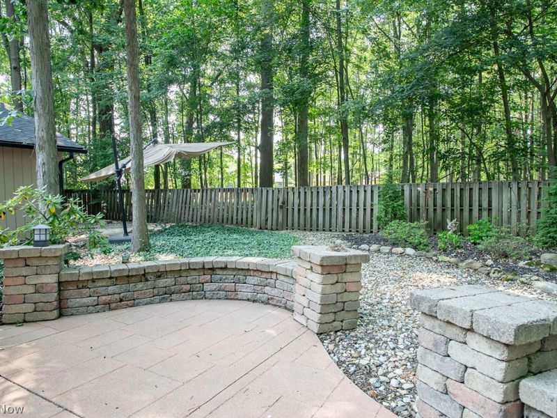 10648 Oak Branch Trail, Strongsville, OH 44149 Photo 2