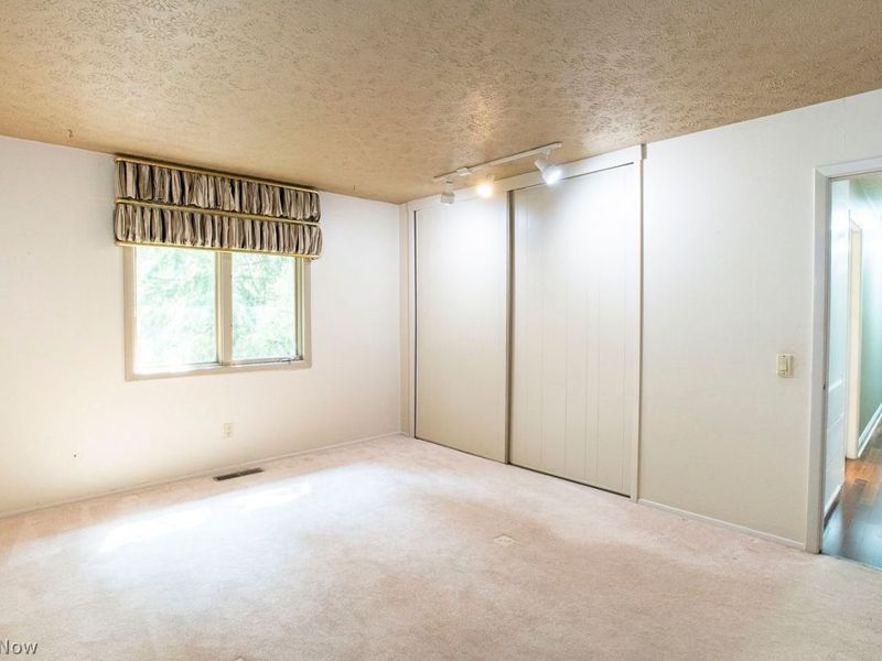 10648 Oak Branch Trail, Strongsville, OH 44149 Photo 41