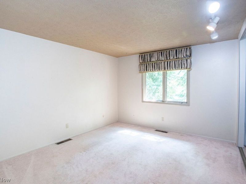 10648 Oak Branch Trail, Strongsville, OH 44149 Photo 42