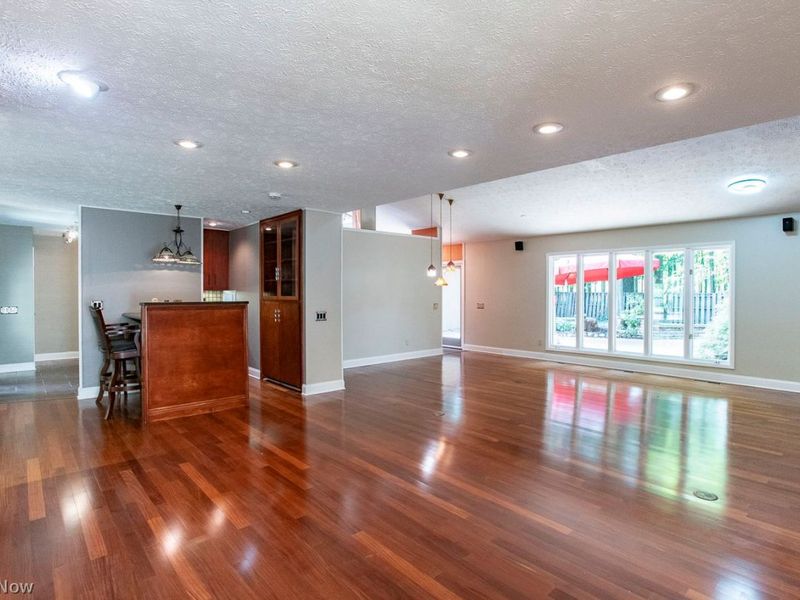 10648 Oak Branch Trail, Strongsville, OH 44149 Photo 6
