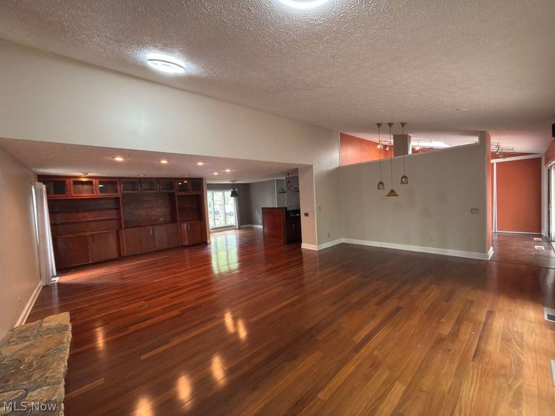 10648 Oak Branch Trail, Strongsville, OH 44149 Photo 8
