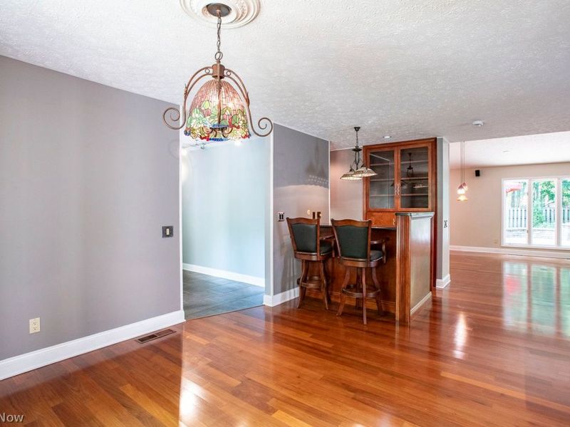 10648 Oak Branch Trail, Strongsville, OH 44149 Photo 9
