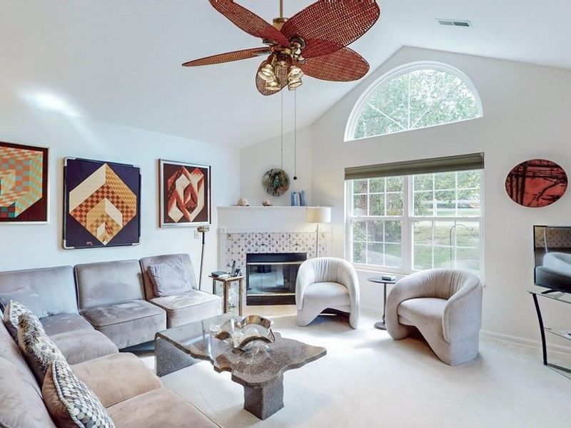 5670 Emerald Ridge, Unit B, Solon, OH 44139 Photo 6