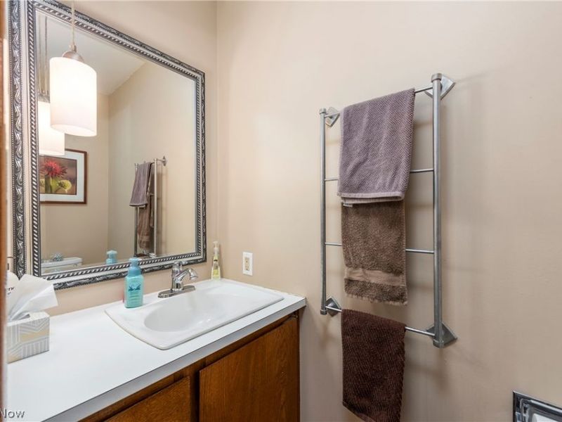 19842 Dell Drive, Unit 7, Strongsville, OH 44149 Photo 14