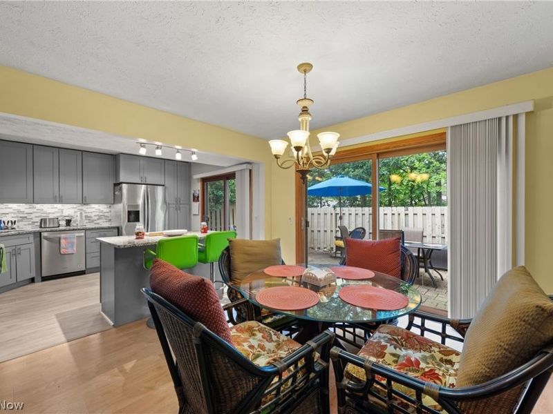 19842 Dell Drive, Unit 7, Strongsville, OH 44149 Photo 8