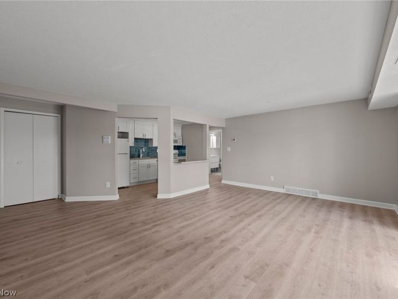 9600 Cove Drive , Unit B6, North Royalton, OH 44133 Photo 14