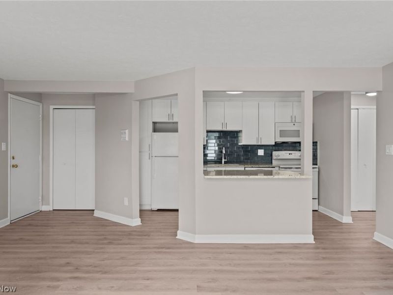 9600 Cove Drive , Unit B6, North Royalton, OH 44133 Photo 16