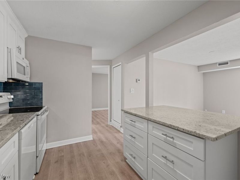 9600 Cove Drive , Unit B6, North Royalton, OH 44133 Photo 26