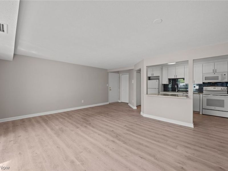 9600 Cove Drive , Unit B6, North Royalton, OH 44133 Photo 28
