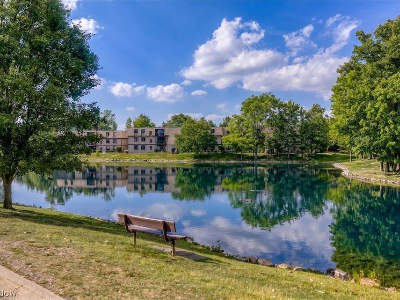 9600 Cove Drive , Unit B6, North Royalton, OH 44133 Photo 3