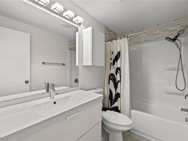 9600 Cove Drive , Unit B6, North Royalton, OH 44133 Photo 36